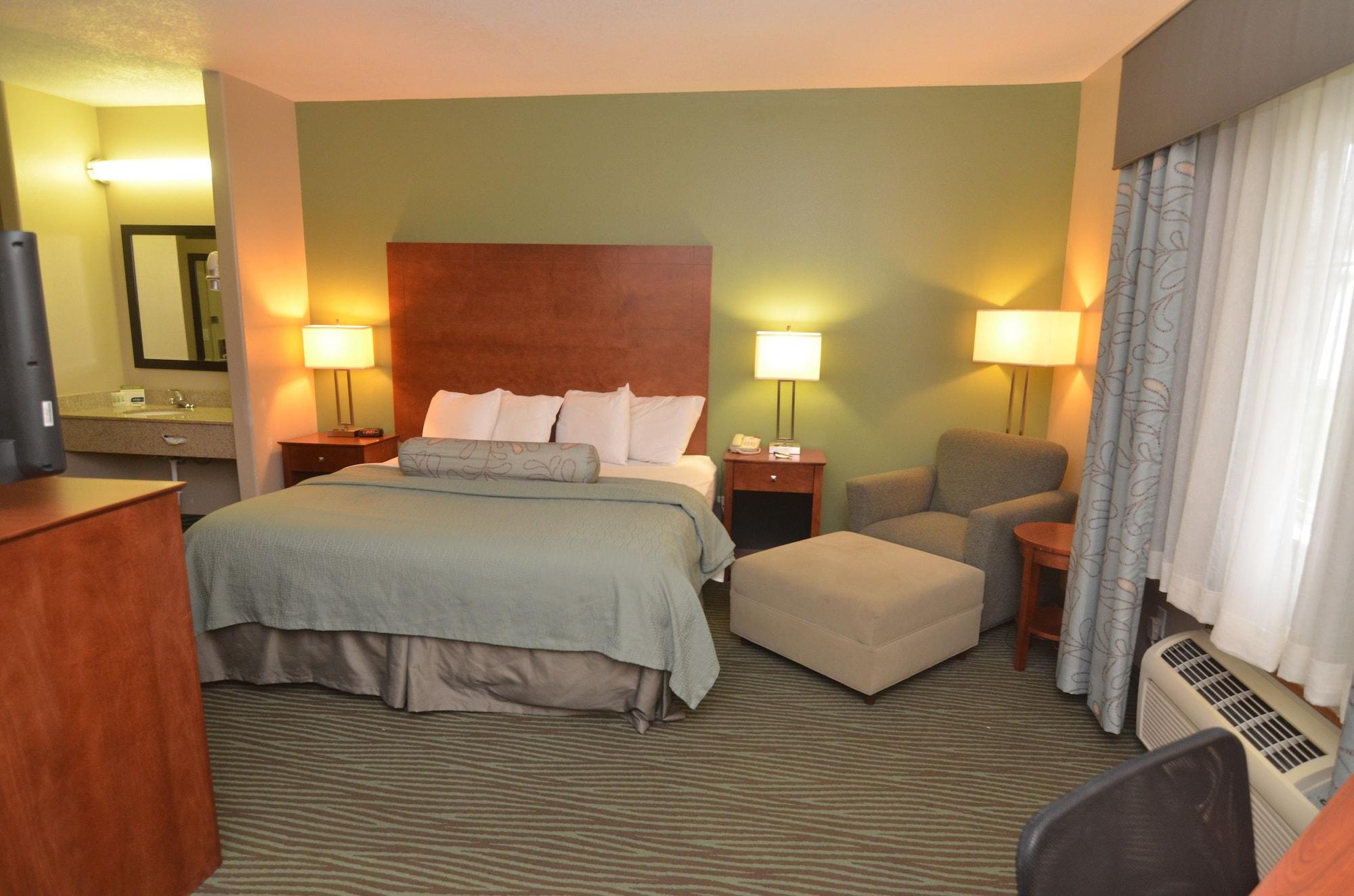 Americinn By Wyndham Des Moines Airport Exterior photo