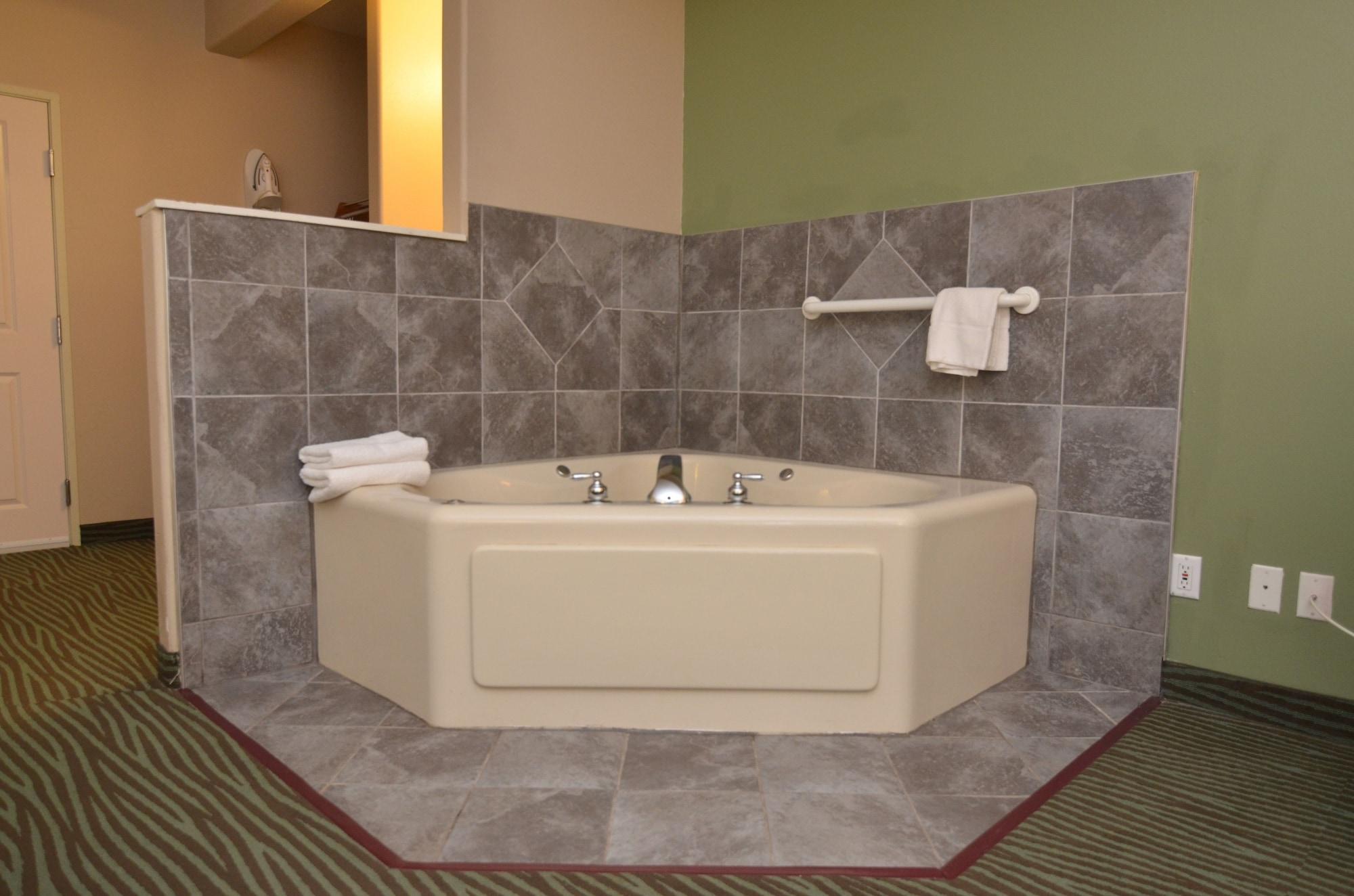 Americinn By Wyndham Des Moines Airport Exterior photo