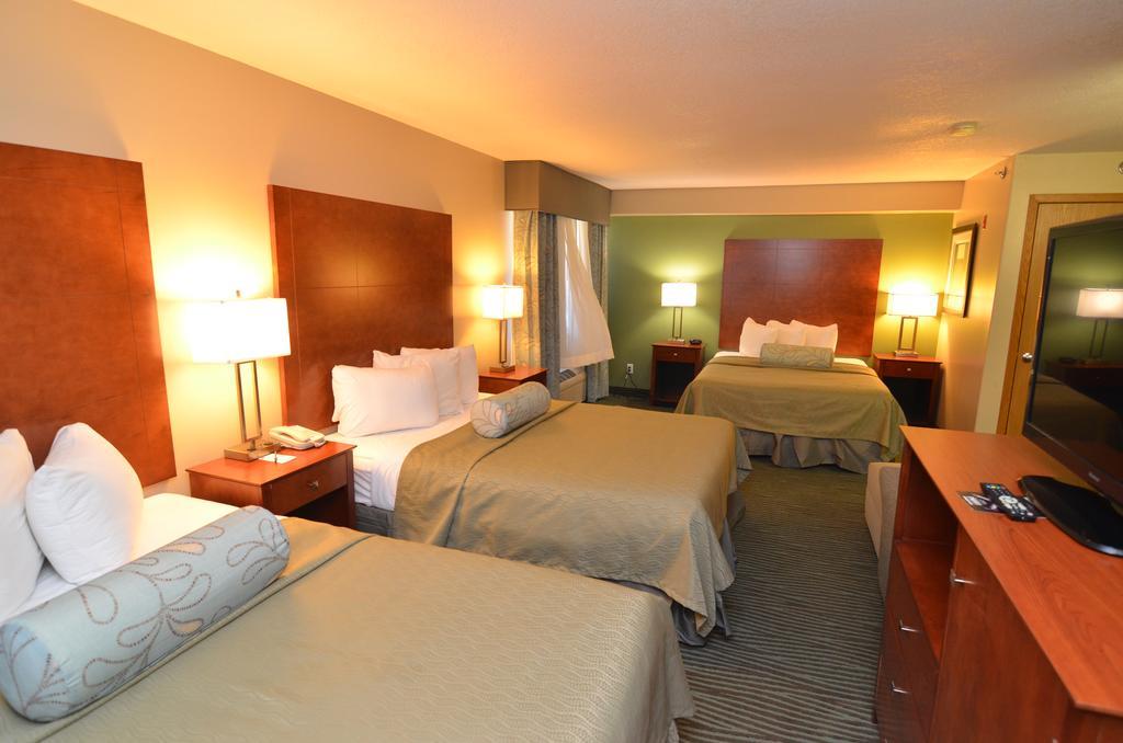 Americinn By Wyndham Des Moines Airport Exterior photo
