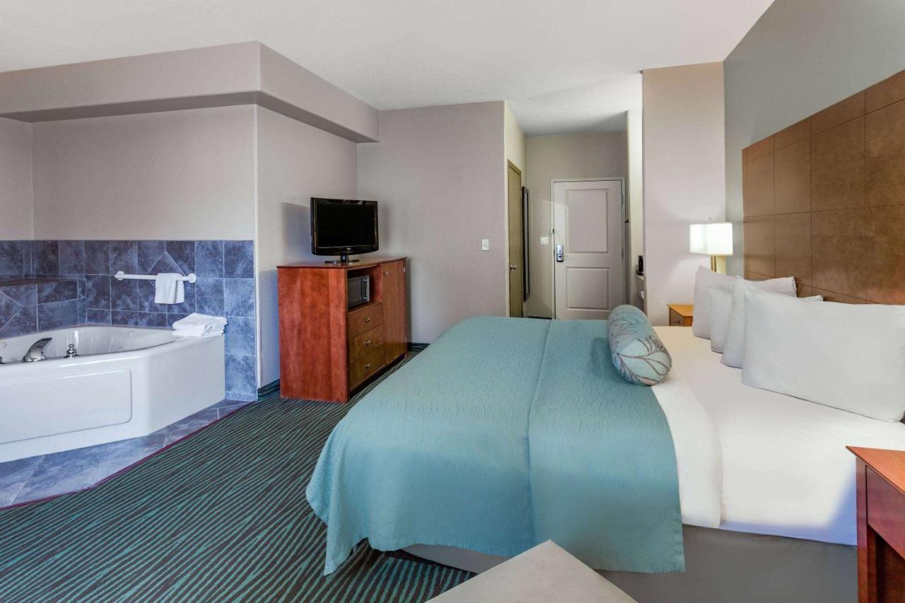 Americinn By Wyndham Des Moines Airport Exterior photo